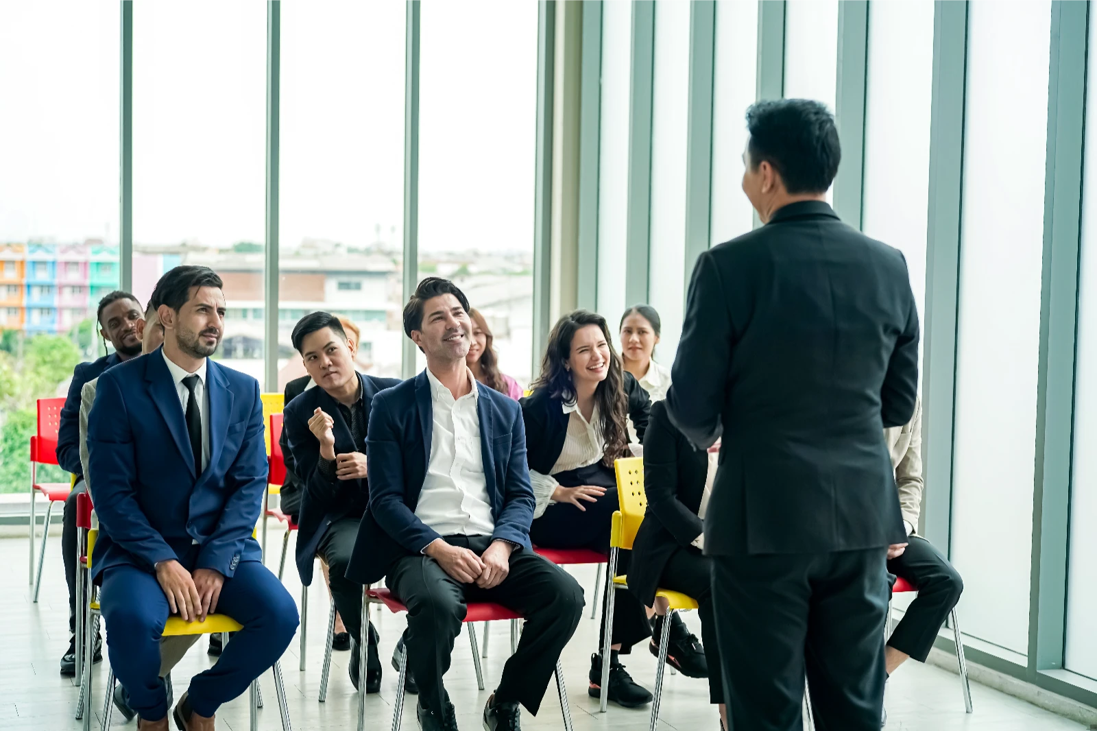 NLP for Corporate Leadership: How Businesses Use Communication Training to Build Stronger Teams